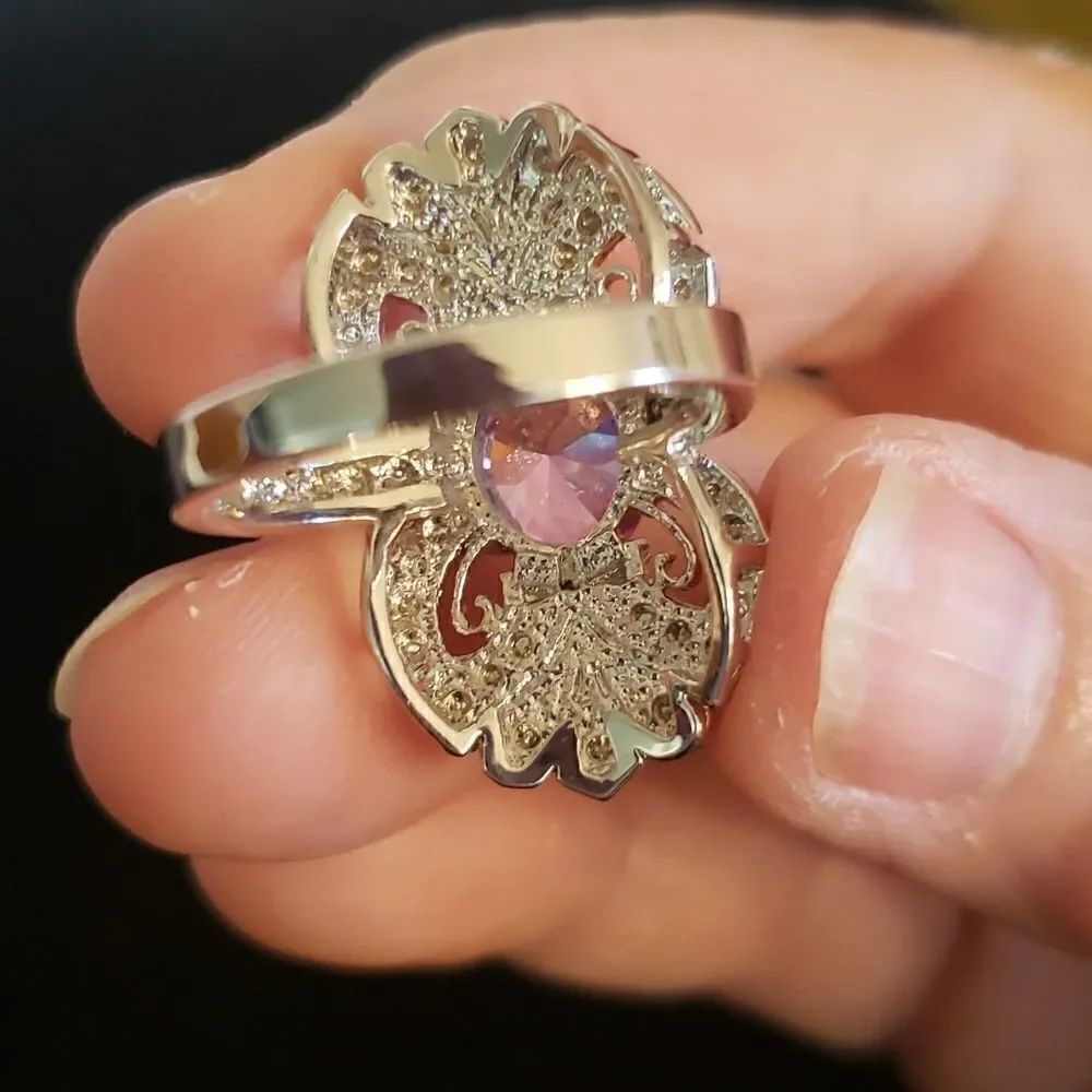 Very Pretty Vintage Silvertone Statement Ring with Light Purple Stone Sz…
